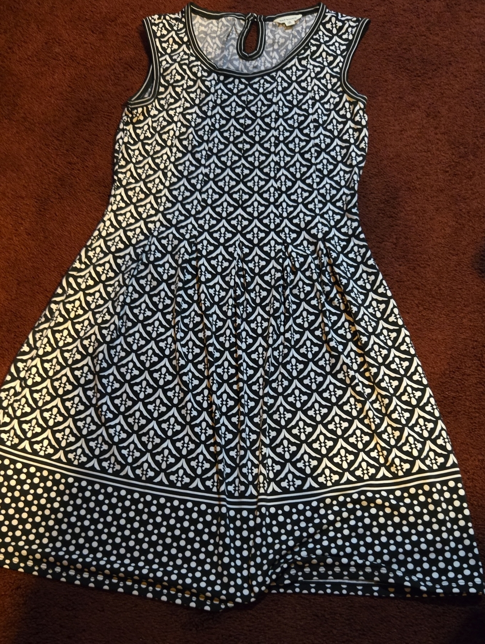Max Studio Black and White Sleeveless Fit-and-Flare Midi Dress